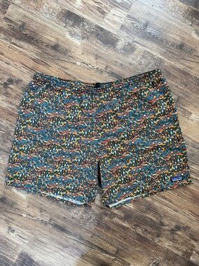 Men's Patagonia Fitz Roy Patchwork Baggies Shorts 7" Inseam Size XXL